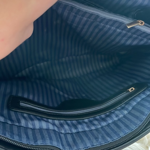 Black gold hardware square tote bag purse handbag elegant cheek shoulder bag - Picture 9 of 16